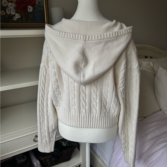 Cable knit zip up - Picture 2 of 2